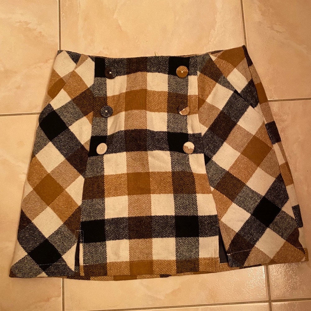 Plaid mini skirt